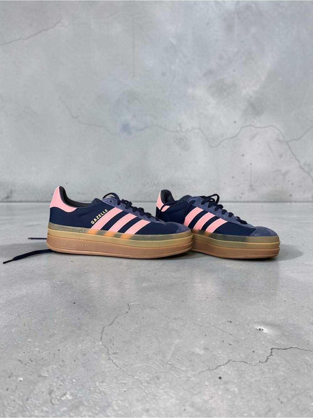 Adidas Gazelle Bold Platform Sneakers Navy Pink Gum Women’s Size 8 - Picture 2 of 9